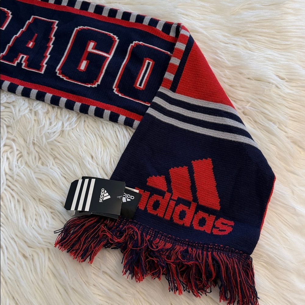 Chicago Themed Knit Scarf length 52” brand new brand adidas - Picture 3 of 8